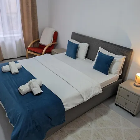 Apartamento Old Town On Eugeniu De Savoya Street